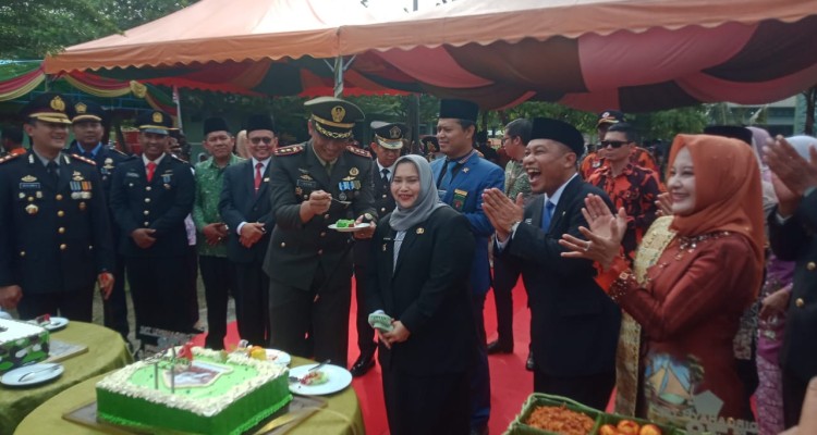 Dirgahayu ke-78 Tentara Nasional Indonesia (TNI), khususnya bagi satuan Komandan Distrik Militer