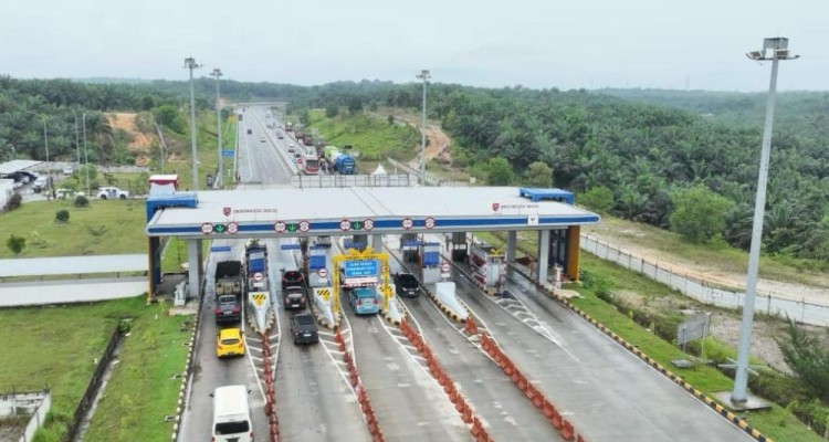 Menjelang Akhir Pekan Volume Kendaraan TolTrans Sumatera Meningkat Signifikan