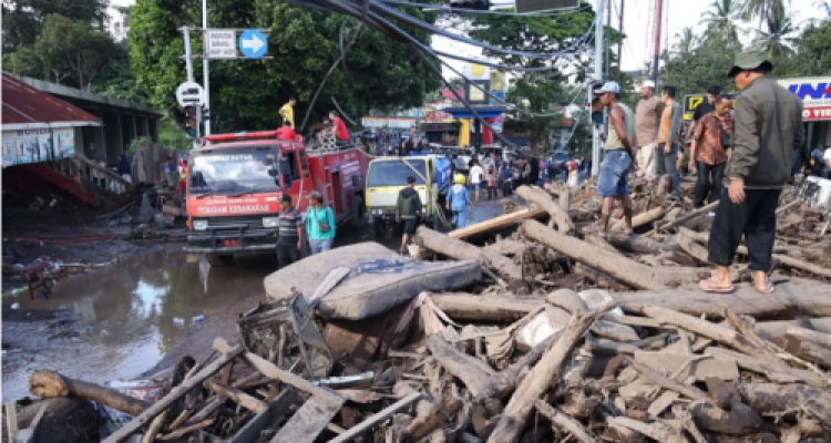 Tragedi Banjir di Tanah Datar: 29 Korban Belum Ditemukan