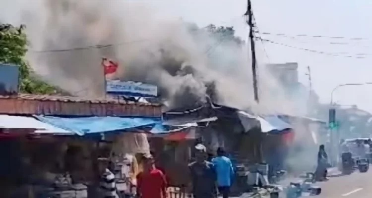 Empat Toko di Rawamangun Terbakar, Diduga Gas Bocor