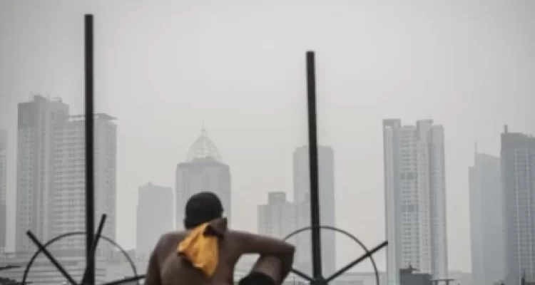 Darurat Kesehatan, Udara DKI Jakarta Nomor Tiga Terburuk di Dunia