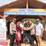 penyerahan ruang tunggu polres meranti kepada masyarakat desa gogok
