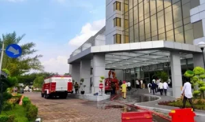 Kantor Bank Riau Kepri Syariah Cabang Utama Terbakar