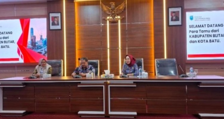Studi Banding Pemkot Batu dan Pemkab Blitar di Probolinggo