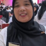 ### Pj Gubernur Riau Serahkan SK PPPK: Tyas Friandari Bersyukur