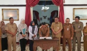 Bupati Ugas Irwanto, S.Sos., M.Si menghadiri audiensi Strategi Sanitasi Kabupaten Probolinggo