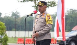 Kapolres Meranti Ajak Masyarakat Kibarkan Bendera Merah Putih Sambut HUT Ke-79 RI