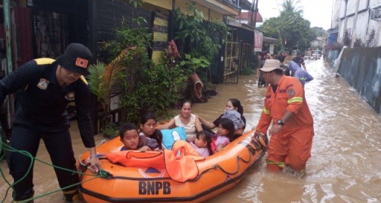 BPBD Tanggap Banjir dan Longsor di Balikpapan