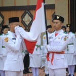 Pj Wako Kukuhkan 40 Anggota Paskibraka Kota Pekanbaru