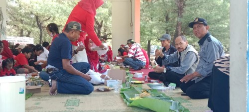 Perwama Ina Yogyakarta Rayakan HUT RI ke-79 di Pantai Goa Cemara Bantul