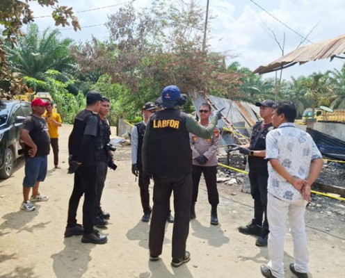 Polisi Selidiki Penyebab Kebakaran yang Menewaskan Satu Keluarga di Pasirpengaraian
