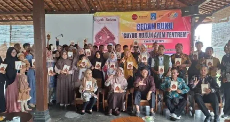 Christiana Rini Puspitasari bedah buku menyenangkan