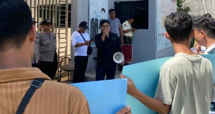 suap Sekwan DPRD Pekanbaru