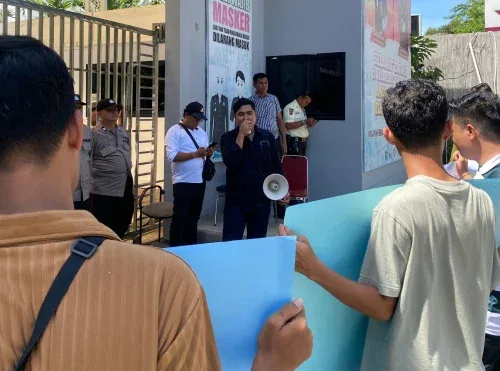 suap Sekwan DPRD Pekanbaru