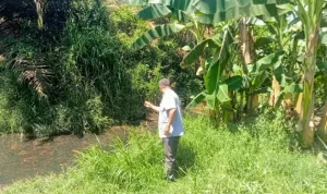 Warga Mengadu Bau dan Limbah