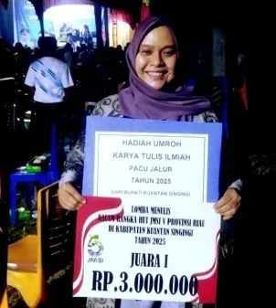 Luzi Diamanda Juara 1 Lomba Karya Tulis JMSI