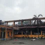 Kantor Disnakertrans Riau Dilalap Api