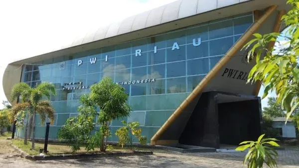 PWI Riau di Bawah Raja Isyam Tegaskan Tidak Akui Perekrutan Anggota oleh Pihak Plt Ketua