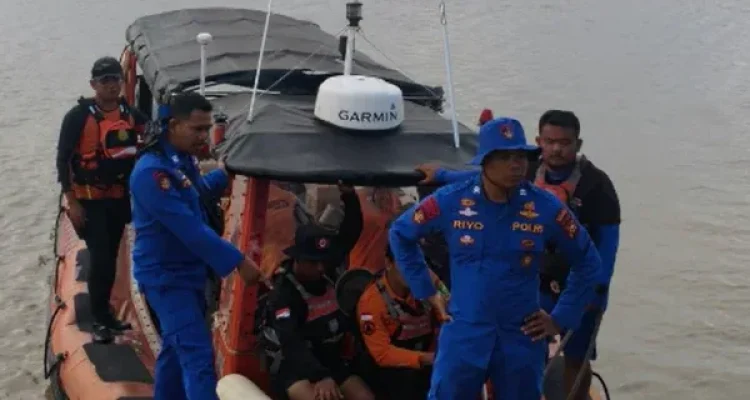 Kapal Nelayan Karam Ditabrak Tugboat di Perairan Rangsang, Satu Orang Hilang