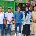 Ketua AWPR Berikan Bantuan Sarana Olahraga di SDN Tamansari 2 Dringu
