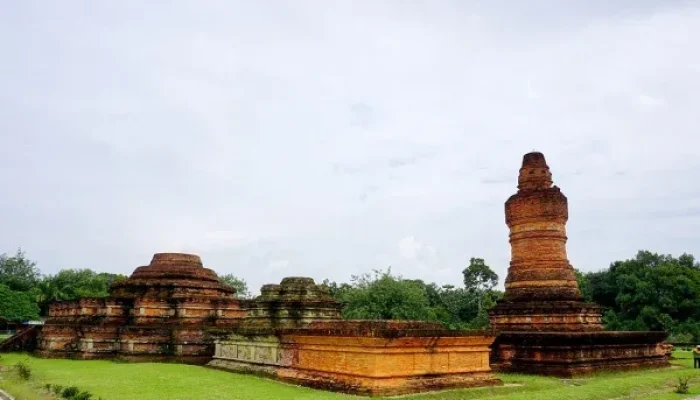 Jelajahi Pesona Tanah Melayu, Ini 5 Destinasi Andalan Riau yang Wajib Ada di Daftar Liburan Anda