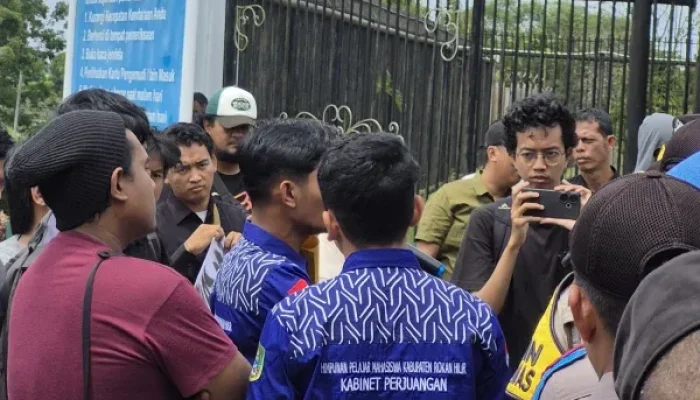 Unjuk Rasa di Kantor PT. PHR, Ada 6 Tuntutan Diusung Massa Aksi dari HIPEMAROHI