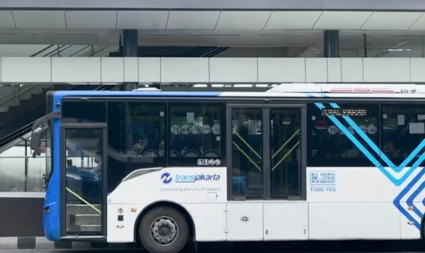 Pemprov DKI Hadirkan Program Rp80 untuk MRT, LRT, dan Transjakarta pada HUT ke-80 TNI