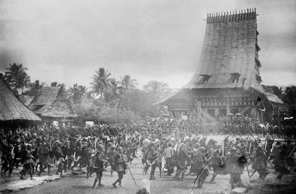 Sejarah dan Keunikan Suku Nias: Warisan Megalitik dari Pulau Nias