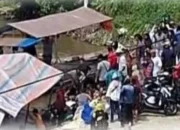 Rakit Penyeberangan di Ujung Batu Tenggelam