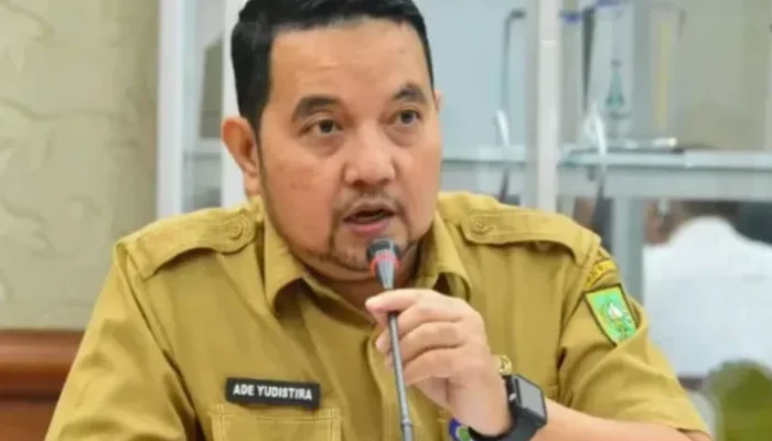 Gubernur Riau Copot Plt Kadispar Usai Polemik Izin Tempat Hiburan HW Live House