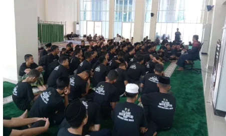 Gubernur Abdul Wahid Ajak Pelajar Pekanbaru Dekatkan Diri ke Masjid