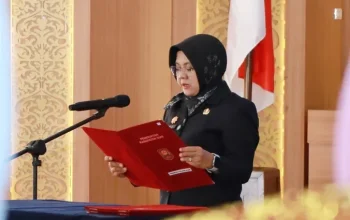Bupati Siak Lantik Lima Pejabat Baru, Ingatkan: Loyalitas Tertinggi Adalah untuk Rakyat