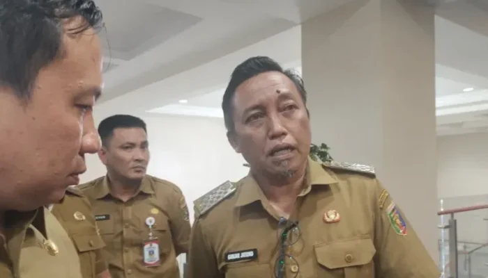 Alam Cahayo Tuah Nagoghi Taklukkan Sungai Kuantan, Raih Juara Pacu Jalur HUT Kuansing ke-26