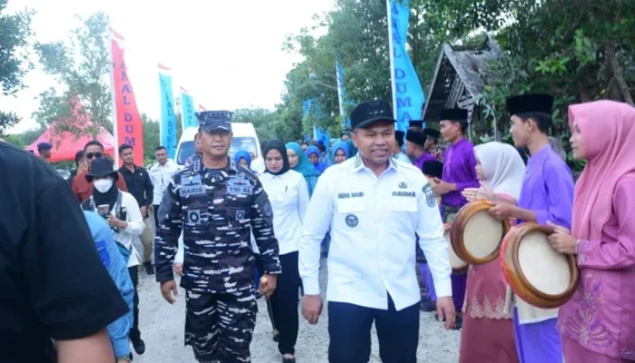 Sinergi Pemprov Riau dan Lanal Dumai, Pasar Murah di Bantan Diserbu Warga