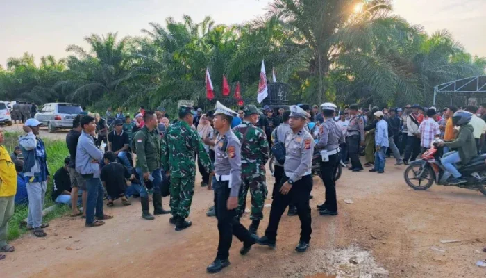 Pendekatan Humanis Polres Bengkalis Redam Ketegangan Aksi Demo di Rupat