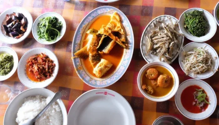 Pondok Patin H. M. Yunus, Legenda Kuliner Pekanbaru yang Selalu Ramai Pemburu Rasa