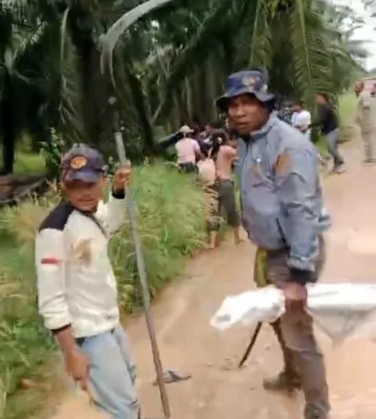 Bentrok Warga dan PT UTS di Rokan Hilir, Tujuh Orang Alami Luka-Luka