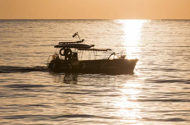 Nelayan di Meranti Hilang Dihantam Gelombang Tinggi, Pencarian Masih Berlanjut