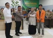 Polres Kampar Ajak Mahasiswa Hijaukan Kampus