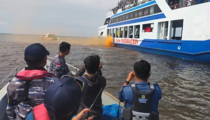 Uji Kesiapsiagaan Laut: KSOP Tanjung Buton Gelar Simulasi Kebakaran KMP Swarna Putri