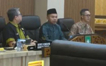 Gubernur Riau Abdul Wahid dan Kemenko Kumham Imipas Nofli, Perkuat Sinergi Penegakan Hukum Daerah