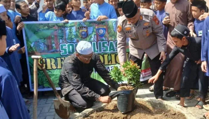 Makna Sebuah Tunas: Santri Diajarkan Peduli Alam dan Kelestarian Bumi