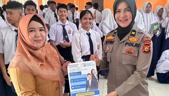 Cegah Abrasi, Polres Inhu Hijaukan Sungai Indragiri