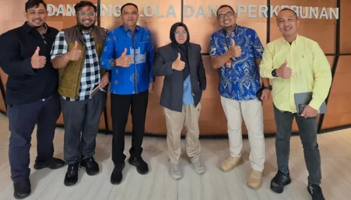 Bupati Siak Perjuangkan PSR dan Jalan Produksi ke BPDPKS