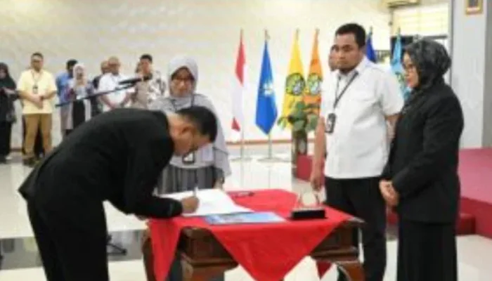 Rektor UNRI Lantik Pejabat Baru, Dorong Kolaborasi dan Inovasi Menuju Kampus Unggul
