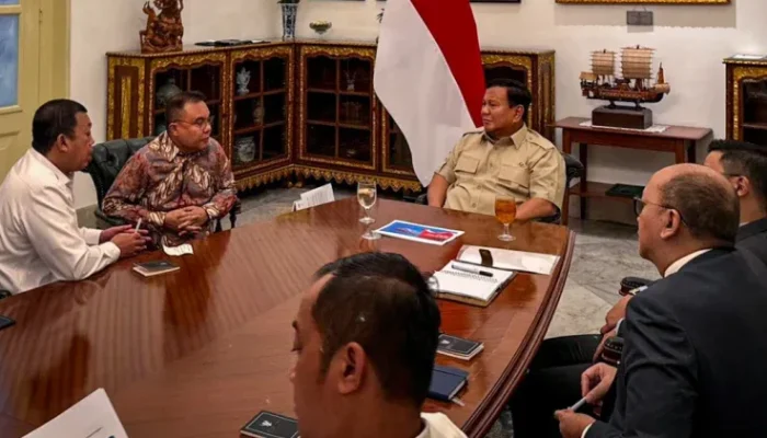 Presiden Prabowo Bahas Stabilitas Politik dan Penguatan Ekonomi di Istana Merdeka