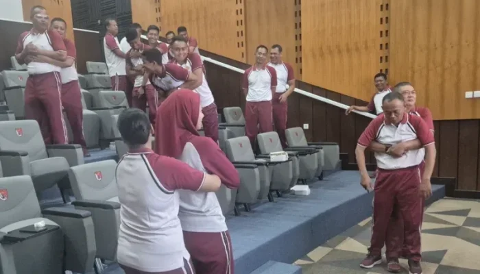 Polri Latih Personel Jadi Polisi Penolong Lewat Pelatihan Pertolongan Pertama Gawat Darurat 2025