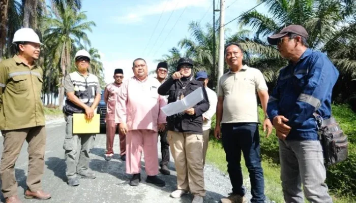 Panas Siang Dayun, Bupati Afni Buktikan Pembangunan Tak Harus Menunggu Anggaran Besar