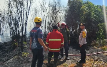 Api Landa Dua Titik di Kampar, Respons Cepat Polres Kampar Berhasil Jinakkan Karhutla