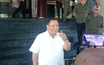 Kantor Gubernur Riau Digeledah KPK, Mobil Dinas SF Harianto Turut Diperiksa